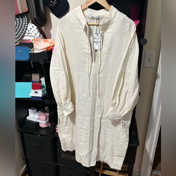 New - Picture 3 of 4